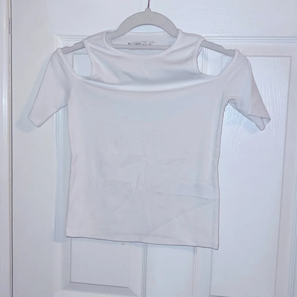 Tee - Picture 1 of 2